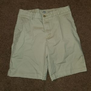 Izod khaki shorts